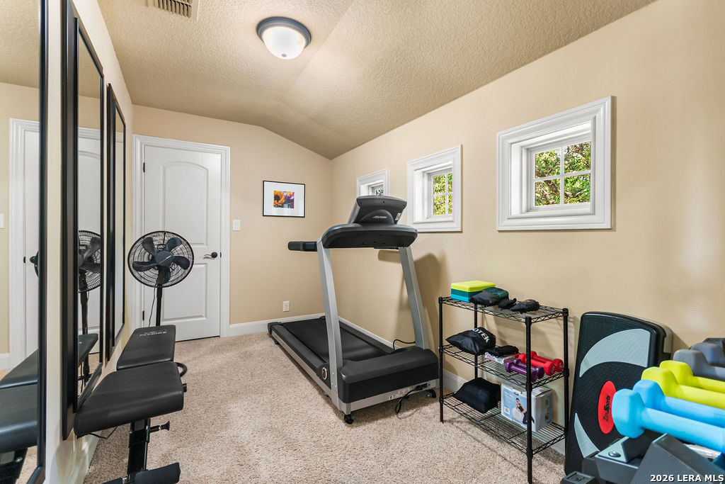 25 Stone Terrace Fair Oaks Ranch TX 78015