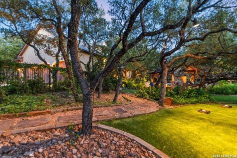 25 Stone Terrace Fair Oaks Ranch TX 78015