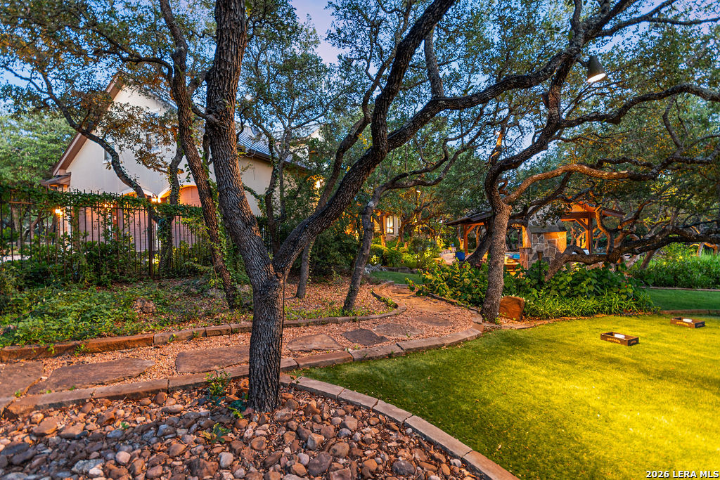 25 Stone Terrace Fair Oaks Ranch TX 78015