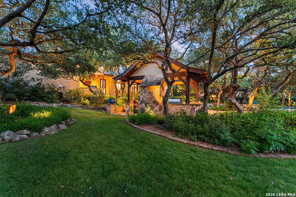 25 Stone Terrace Fair Oaks Ranch TX 78015