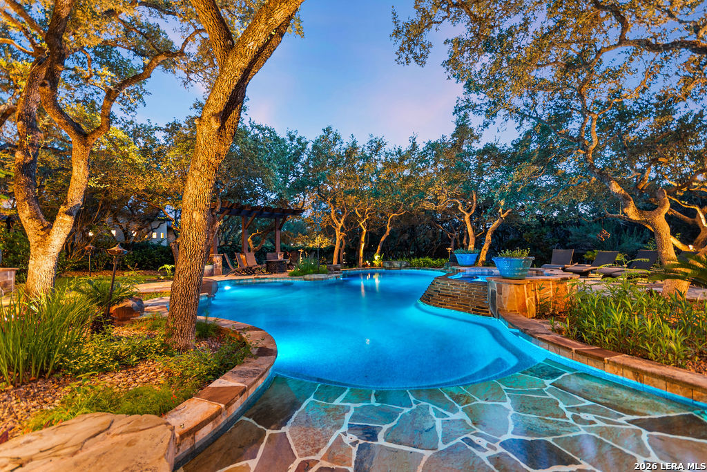 25 Stone Terrace Fair Oaks Ranch TX 78015