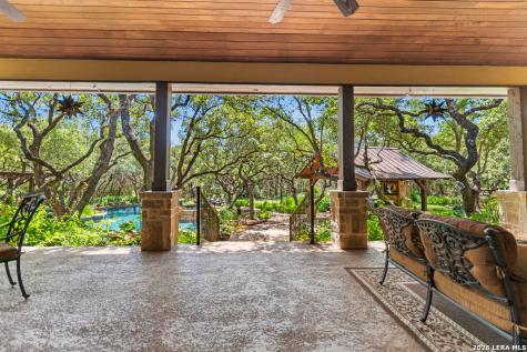 25 Stone Terrace Fair Oaks Ranch TX 78015