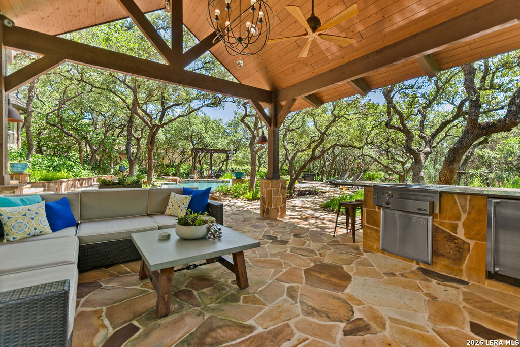 25 Stone Terrace Fair Oaks Ranch TX 78015