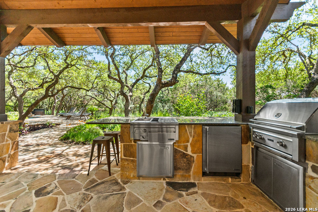 25 Stone Terrace Fair Oaks Ranch TX 78015