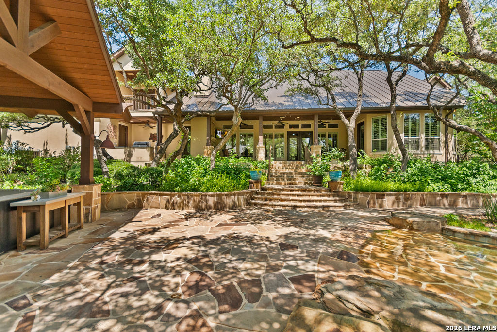 25 Stone Terrace Fair Oaks Ranch TX 78015