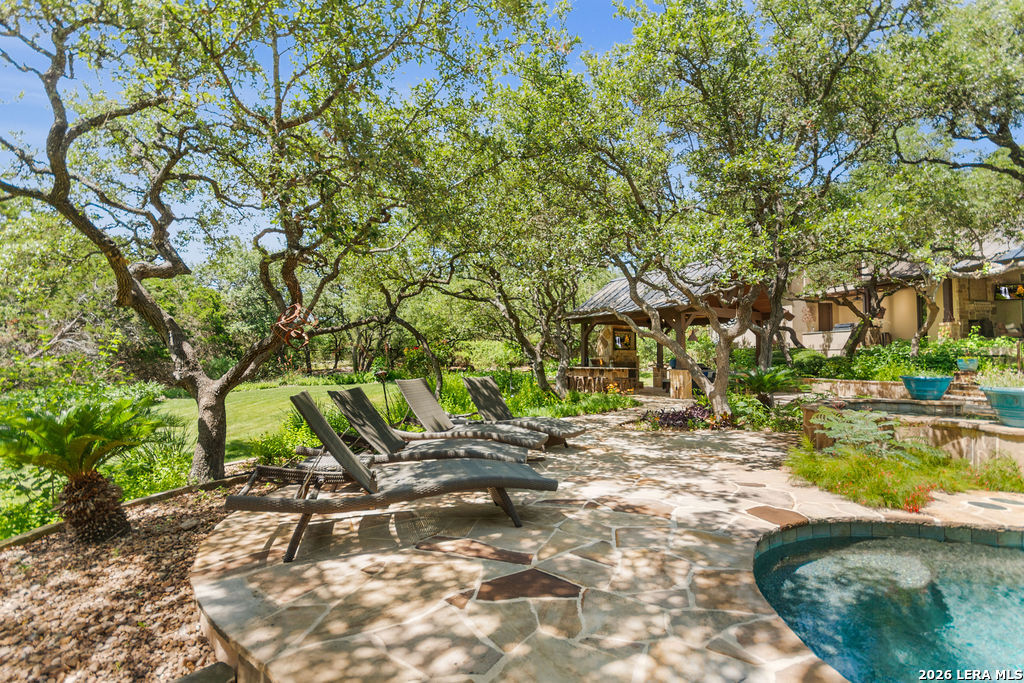 25 Stone Terrace Fair Oaks Ranch TX 78015