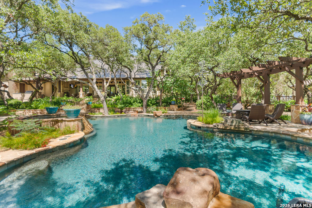 25 Stone Terrace Fair Oaks Ranch TX 78015