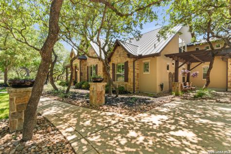 25 Stone Terrace Fair Oaks Ranch TX 78015
