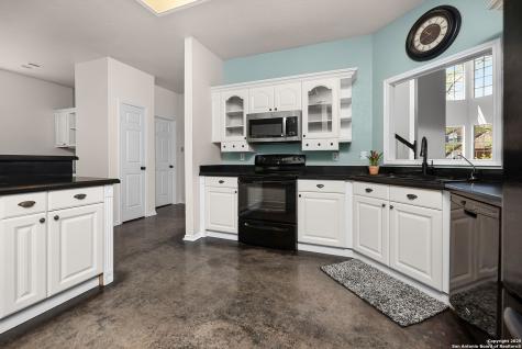 1510 Kingsbridge San Antonio TX 78253