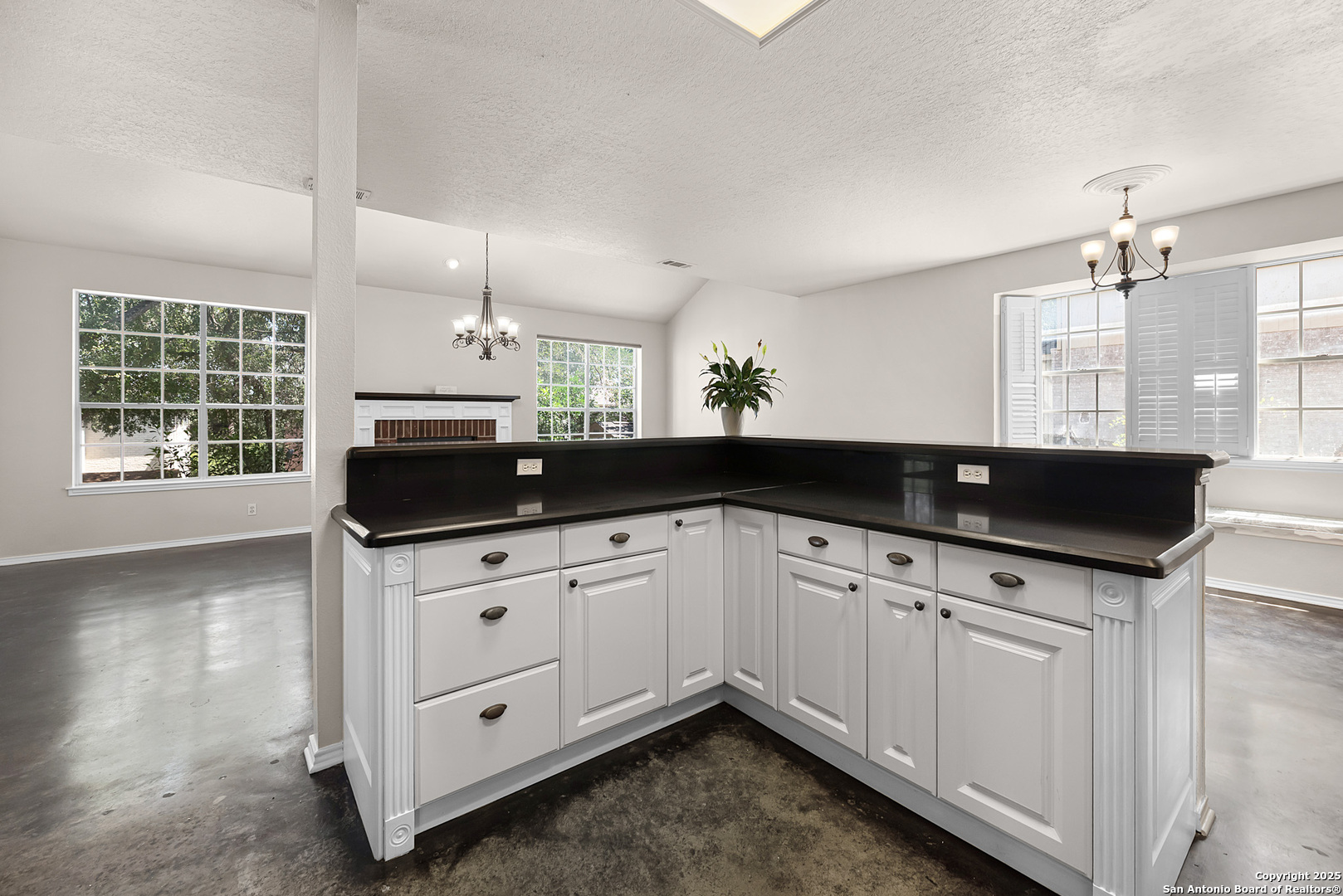 1510 Kingsbridge San Antonio TX 78253