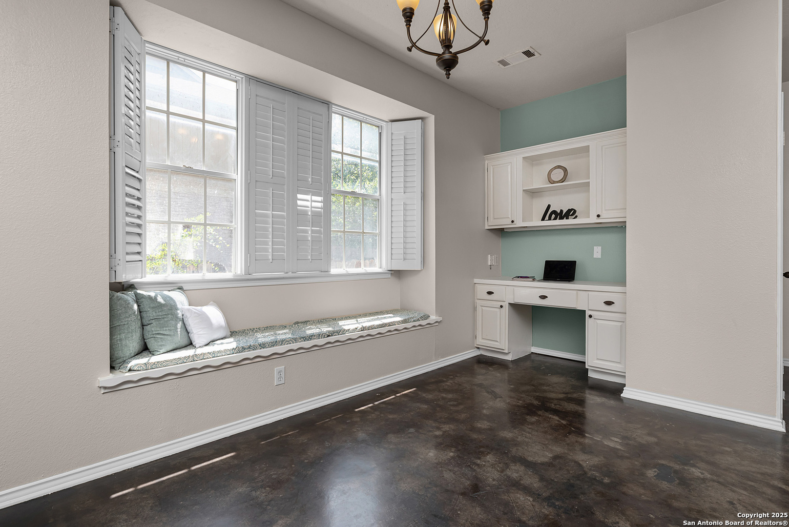1510 Kingsbridge San Antonio TX 78253