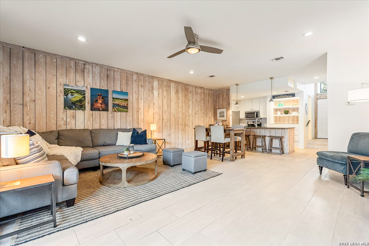 613 Hi Circle North #E Horseshoe Bay TX 78657