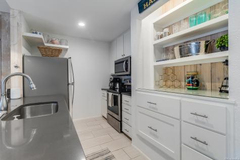 613 Hi Circle North #E Horseshoe Bay TX 78657