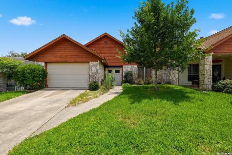 3813 Hunters Glen Schertz TX 78108