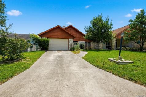 3813 Hunters Glen Schertz TX 78108