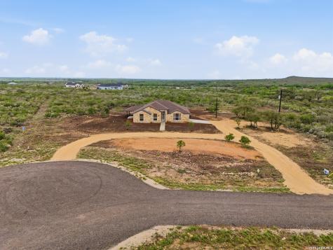 60 Friendship Hills Uvalde TX 78801