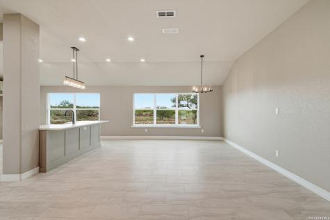 60 Friendship Hills Uvalde TX 78801