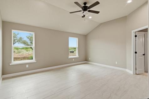 60 Friendship Hills Uvalde TX 78801