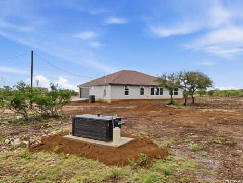 60 Friendship Hills Uvalde TX 78801