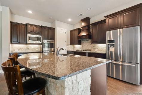 728 Deer Run Way New Braunfels TX 78132