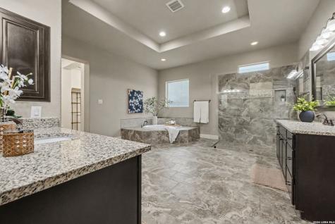 728 Deer Run Way New Braunfels TX 78132