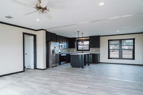 Cr 150 Floresville TX 78114