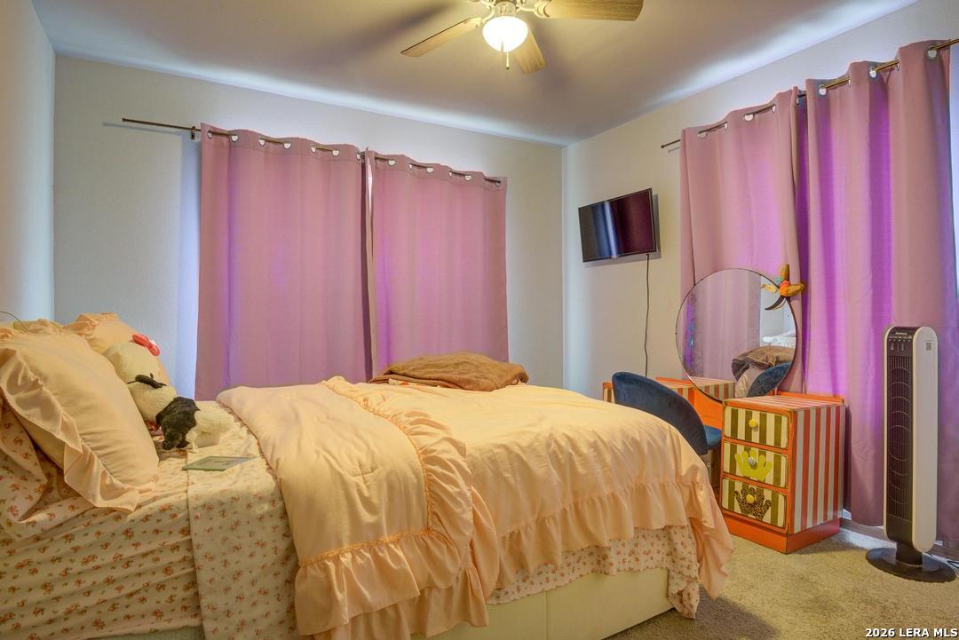 303 Lee Drive Devine TX 78016