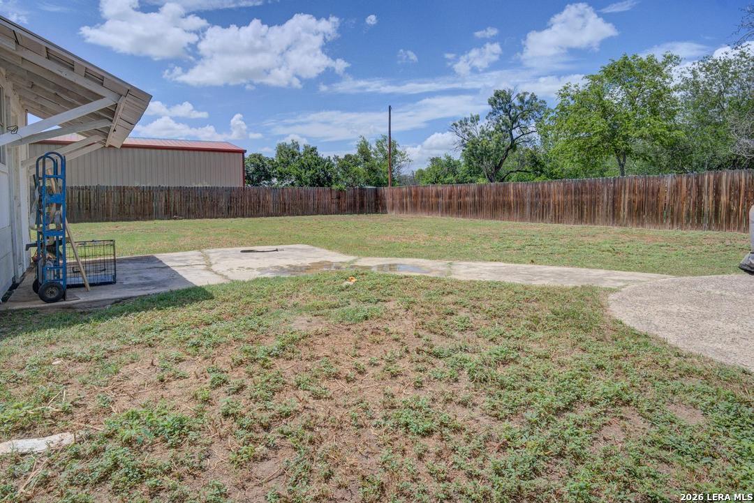303 Lee Drive Devine TX 78016