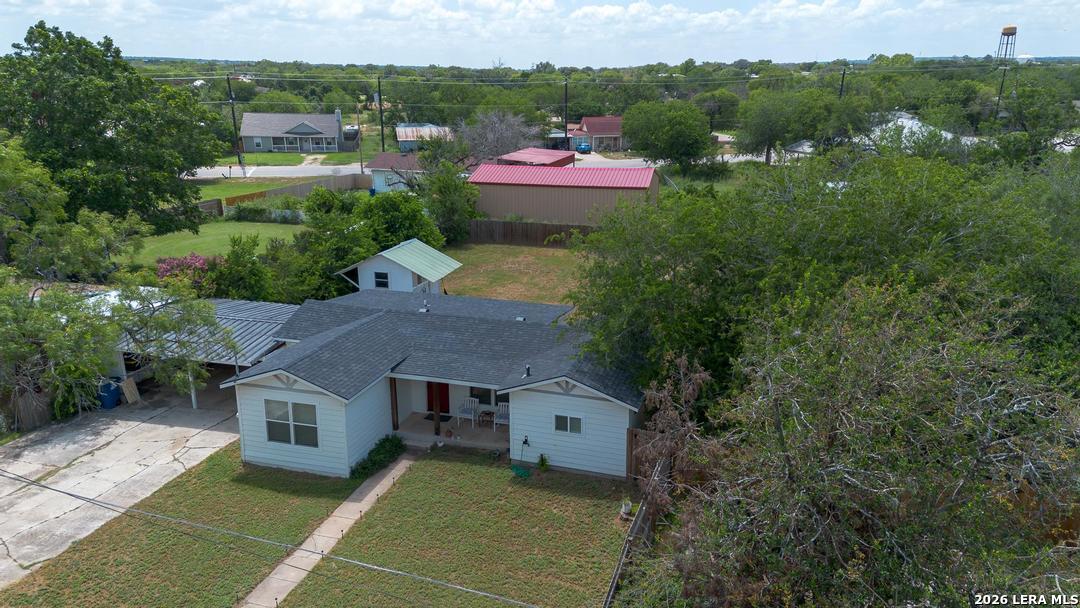 303 Lee Drive Devine TX 78016