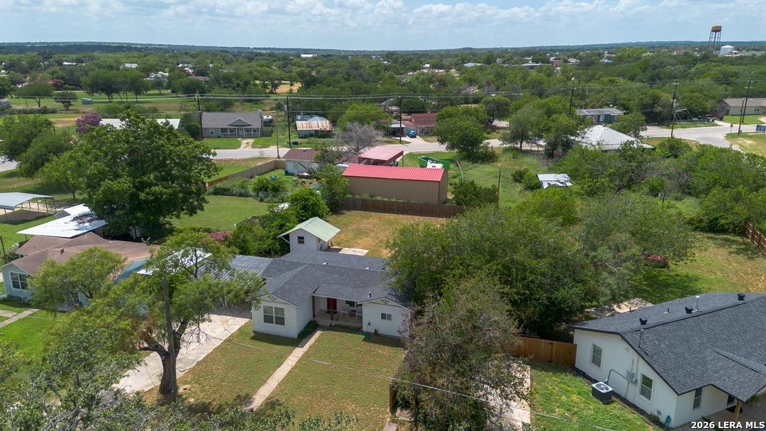 303 Lee Drive Devine TX 78016