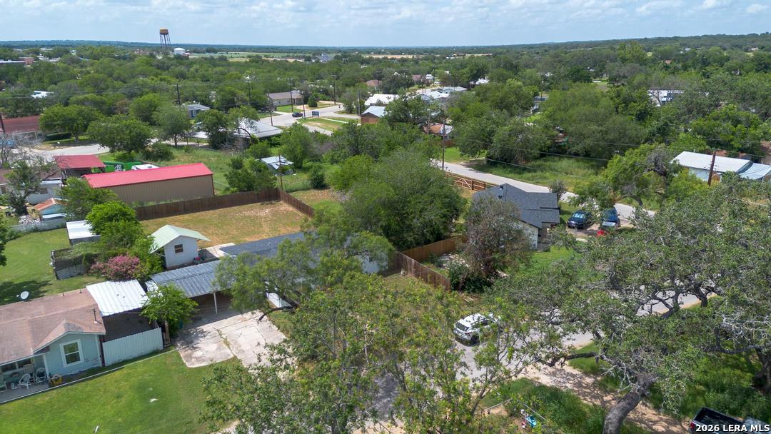 303 Lee Drive Devine TX 78016