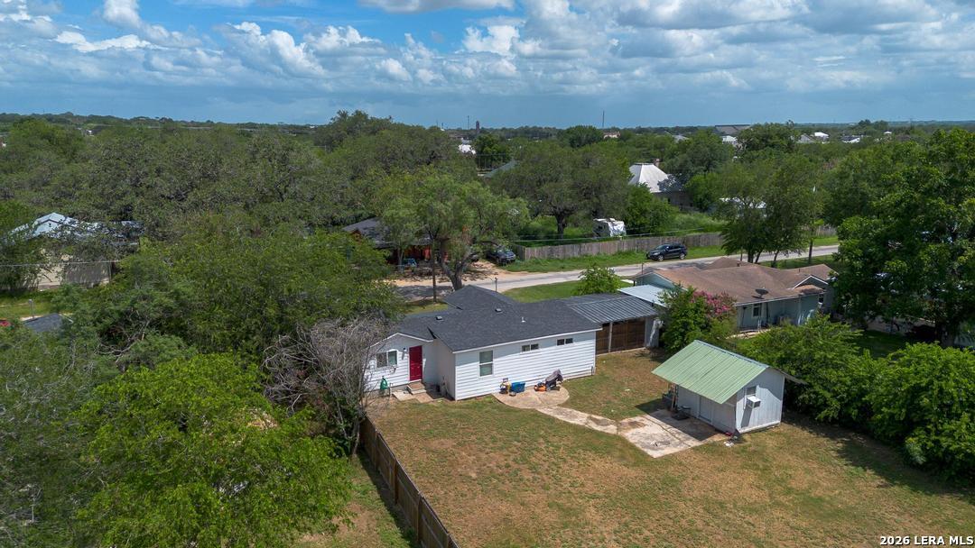 303 Lee Drive Devine TX 78016