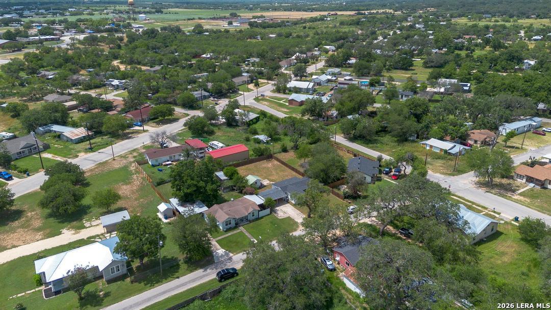 303 Lee Drive Devine TX 78016
