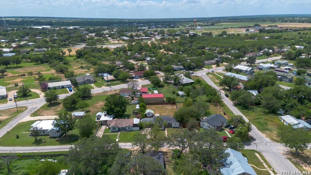 303 Lee Drive Devine TX 78016