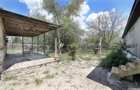 176 County Road 5633 Castroville TX 78009