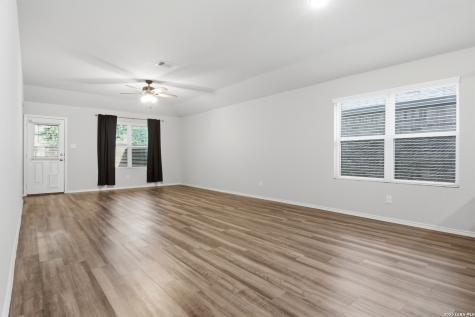 8429 Lamus Wheel San Antonio TX 78254