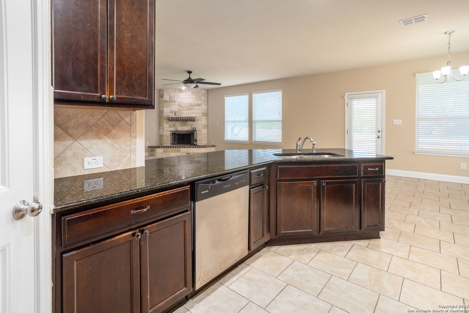 6527 Tulia Way San Antonio TX 78253