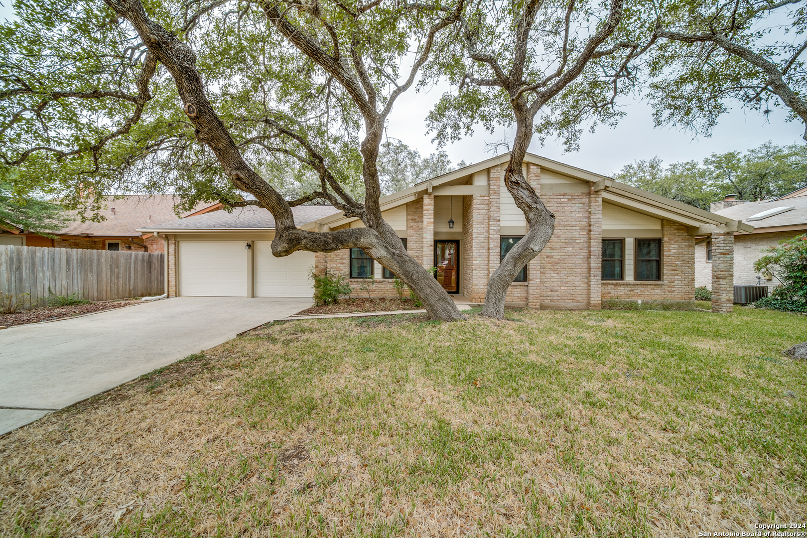 4651 Green Willow Woods San Antonio TX 78249