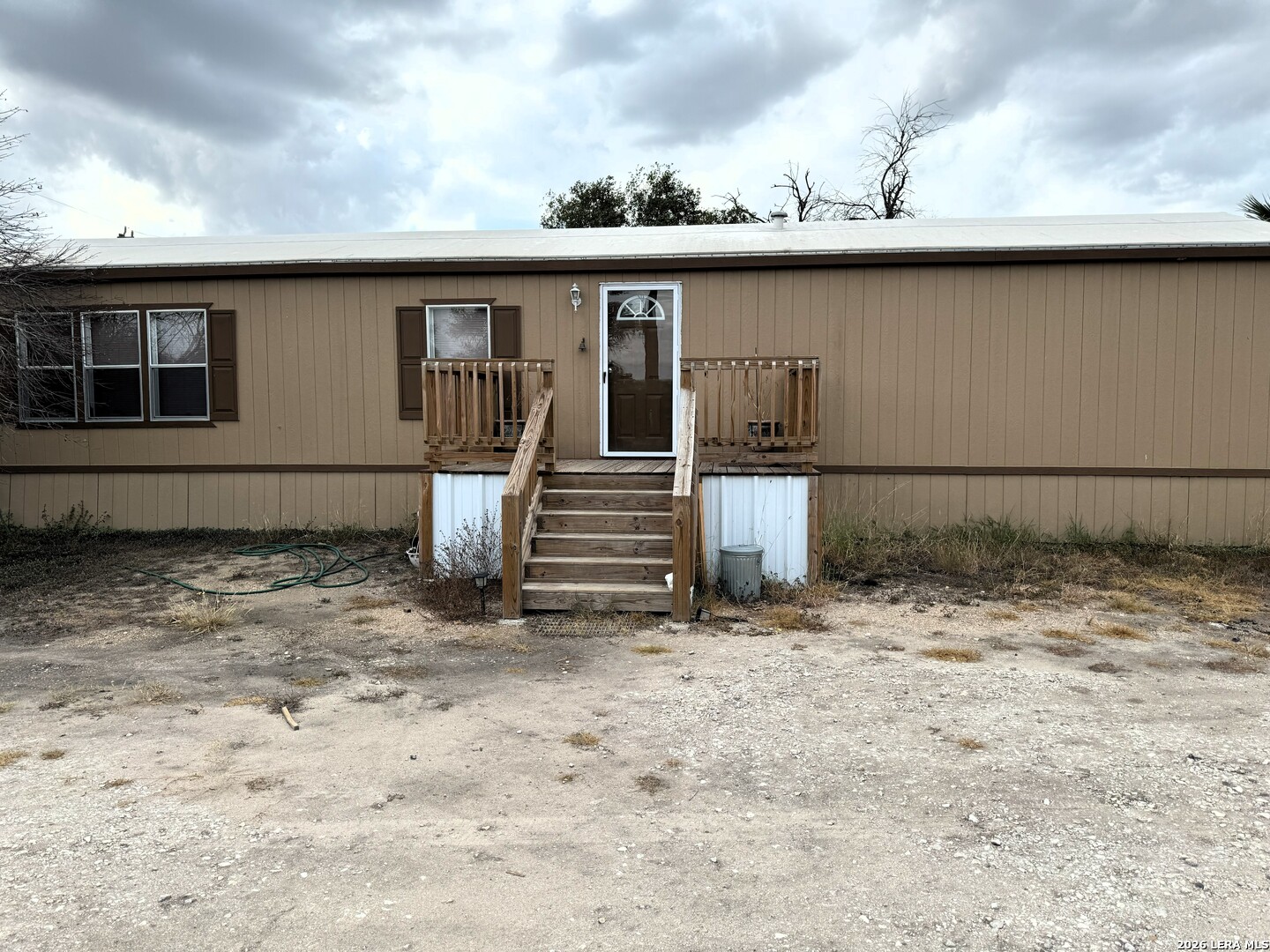 385 County Road 5719 Devine TX 78016