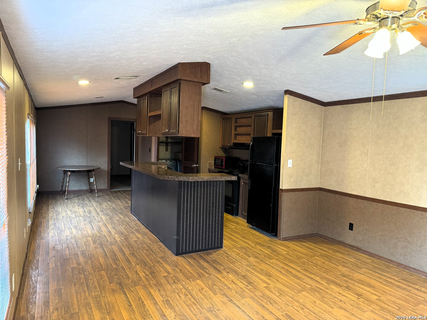 385 County Road 5719 Devine TX 78016
