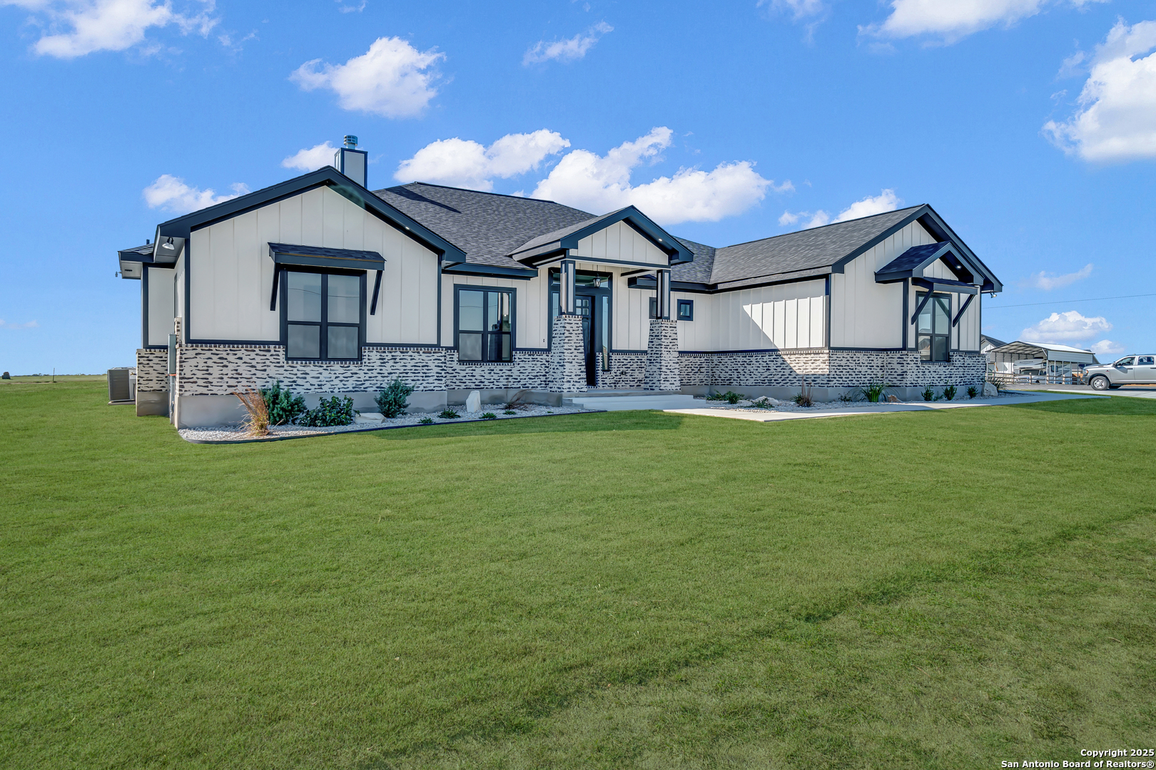 158 Estates Drive La Vernia TX 78121