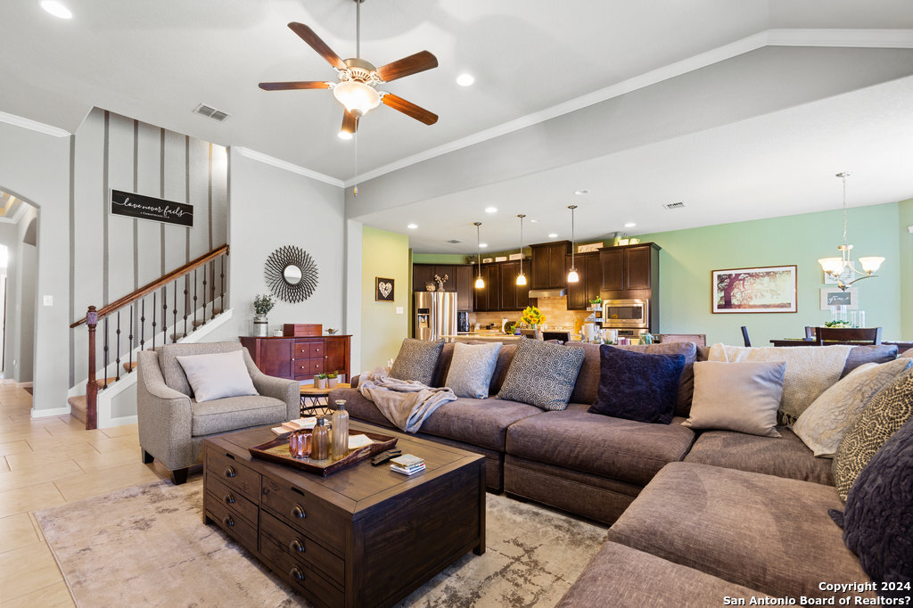 1019 Stone Crossing New Braunfels TX 78132