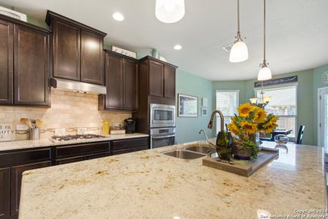 1019 Stone Crossing New Braunfels TX 78132