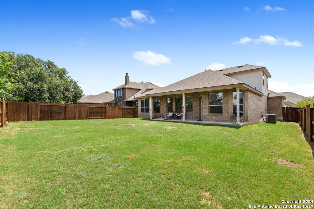 1019 Stone Crossing New Braunfels TX 78132