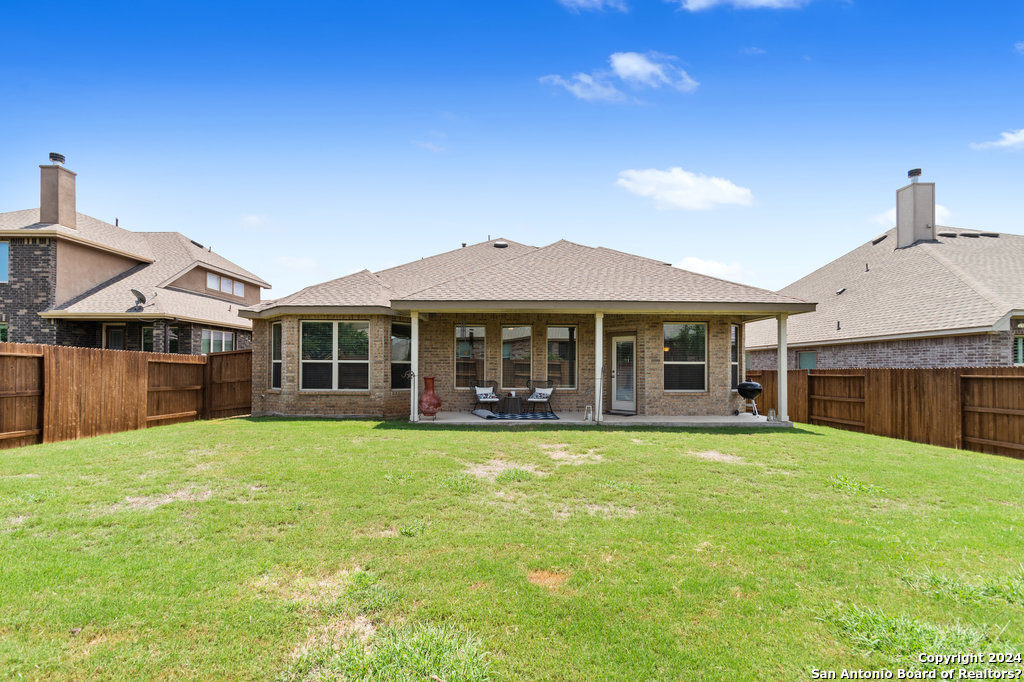 1019 Stone Crossing New Braunfels TX 78132