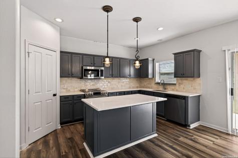 568 Slippery Rock Cibolo TX 78108