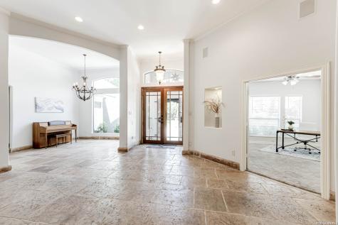 14014 Bluff Manor Drive San Antonio TX 78216