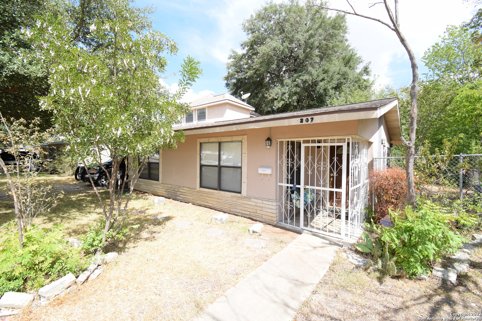 207 Saratoga Drive San Antonio TX 78213