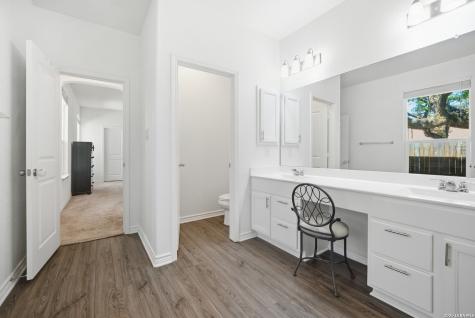 8075 San Mirienda Boerne TX 78015