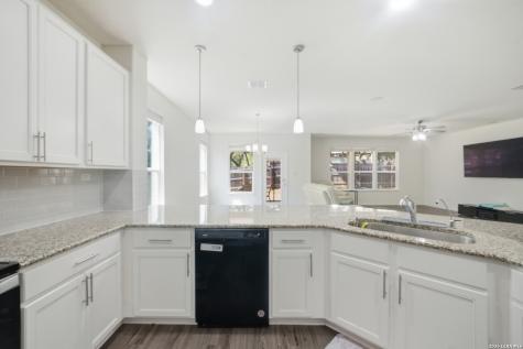8075 San Mirienda Boerne TX 78015